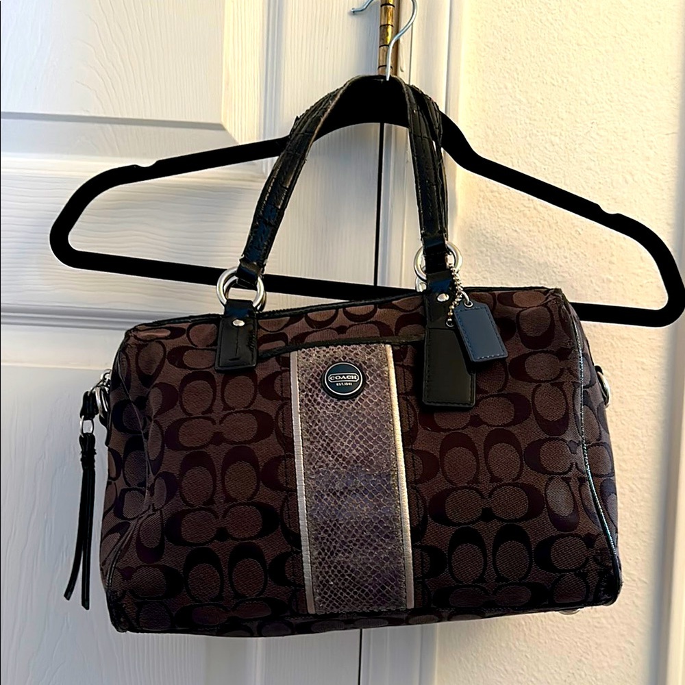 Women’s Coach Handbag Medium Brown With Black Coach Lettering